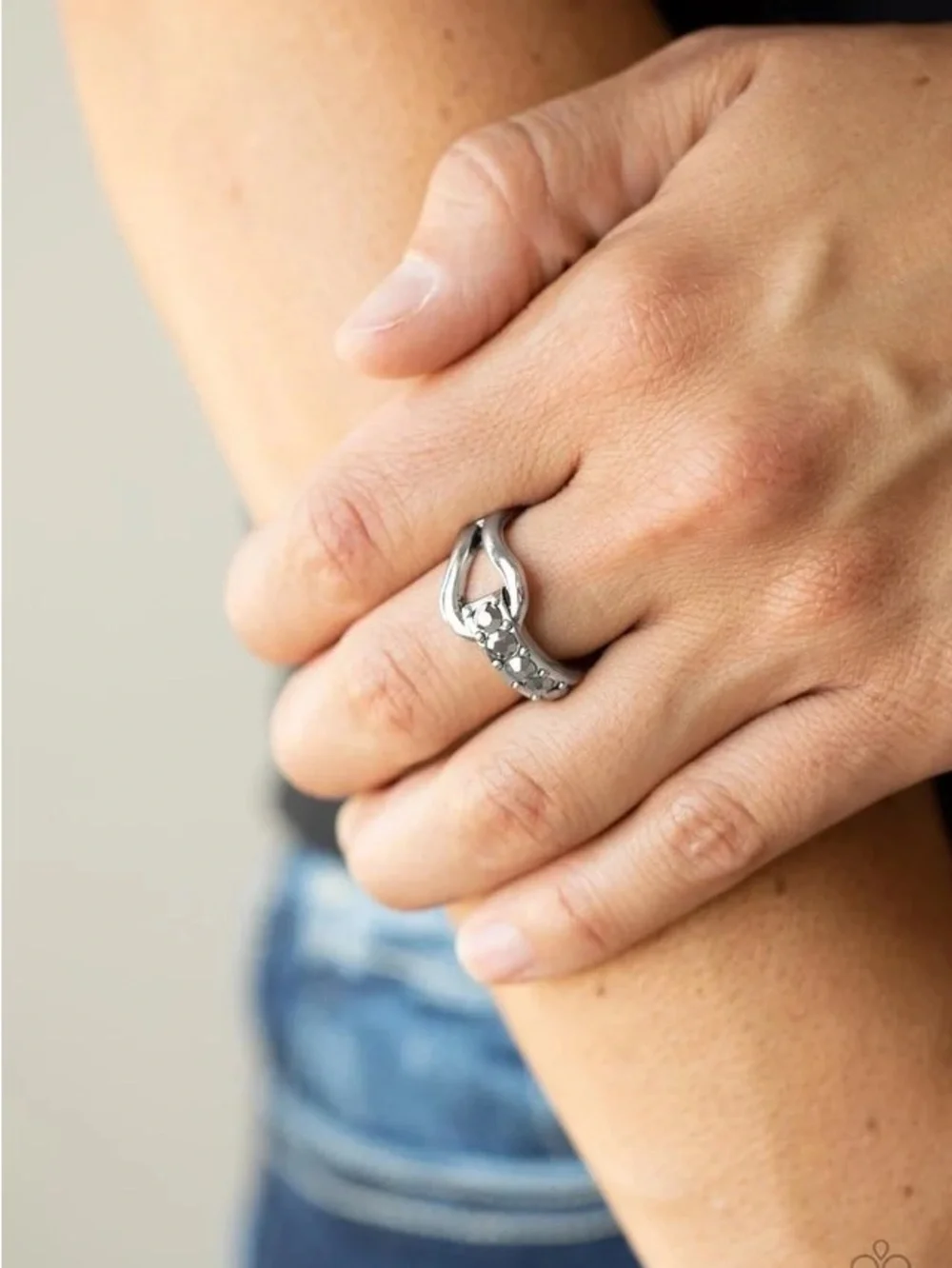 Bling Bond Silver Ring - Paparazzi Jewelry